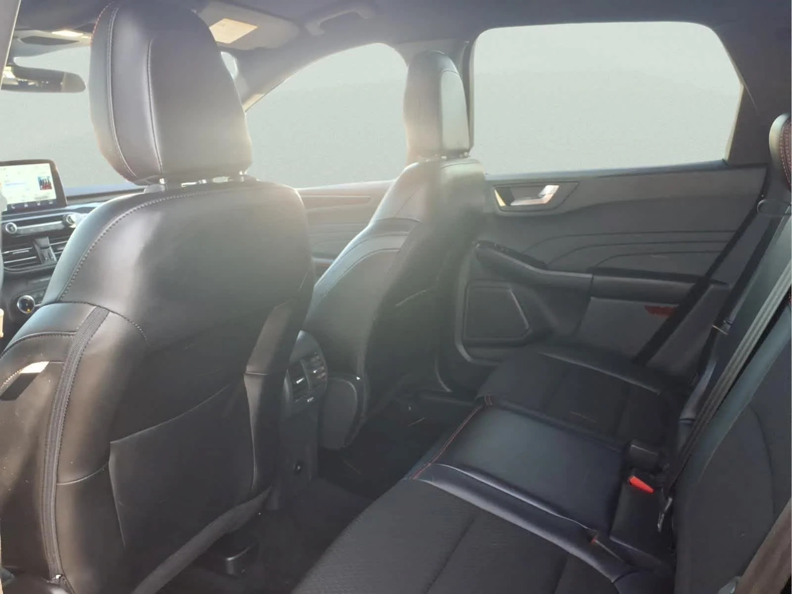 Used 2025 Agate Black Ford ST-Line Select image 16