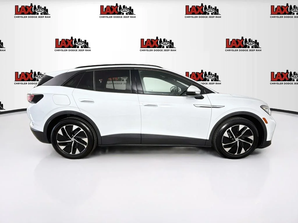 Used 2021 White Volkswagen Pro S image 8