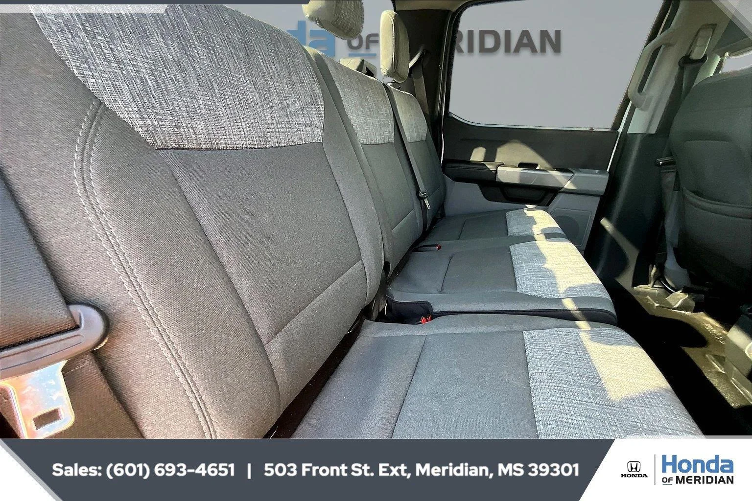Used 2023 Oxford White Ford XLT image 20