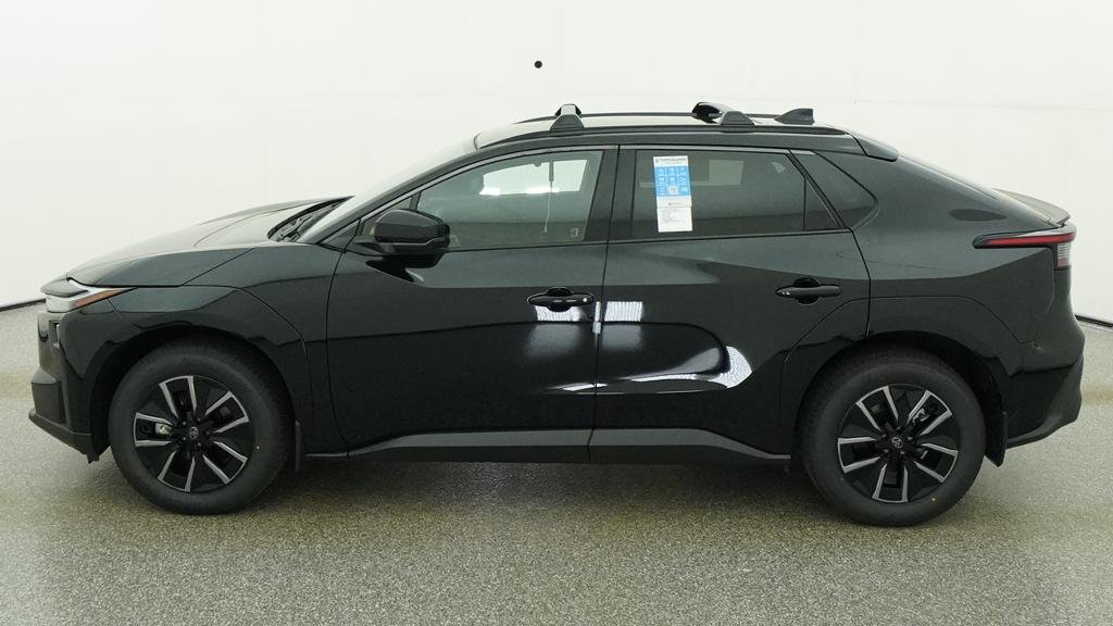 New 2026 Midnight Black Metallic Toyota XLE image 3