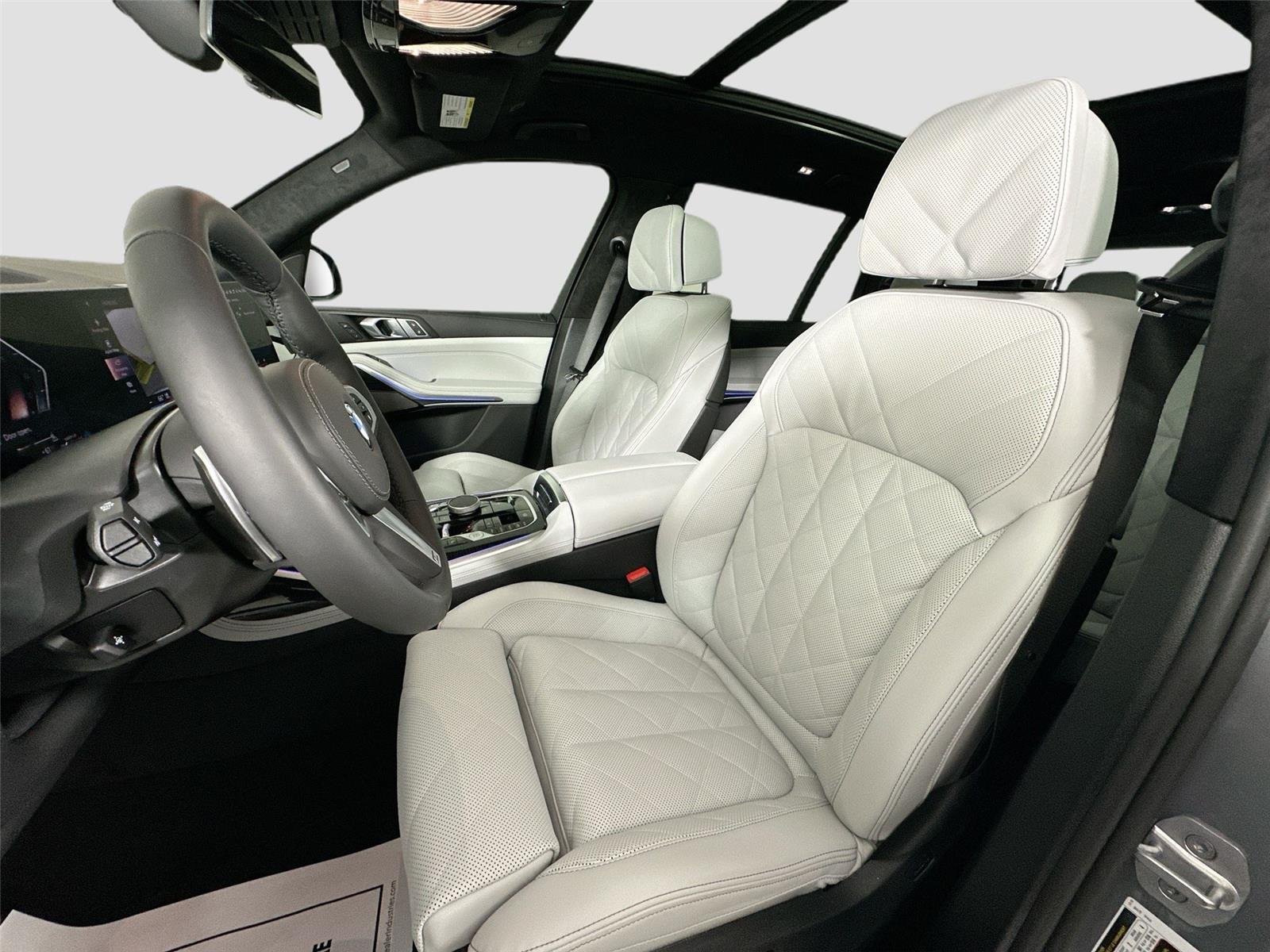 2026 BMW X7 40i - Photo 23