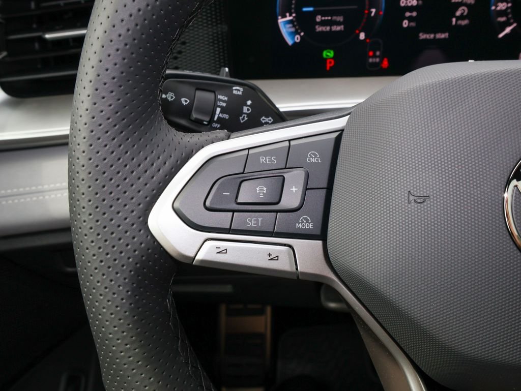New 2026 Silver Volkswagen 2.0T SE R-Line Black image 25