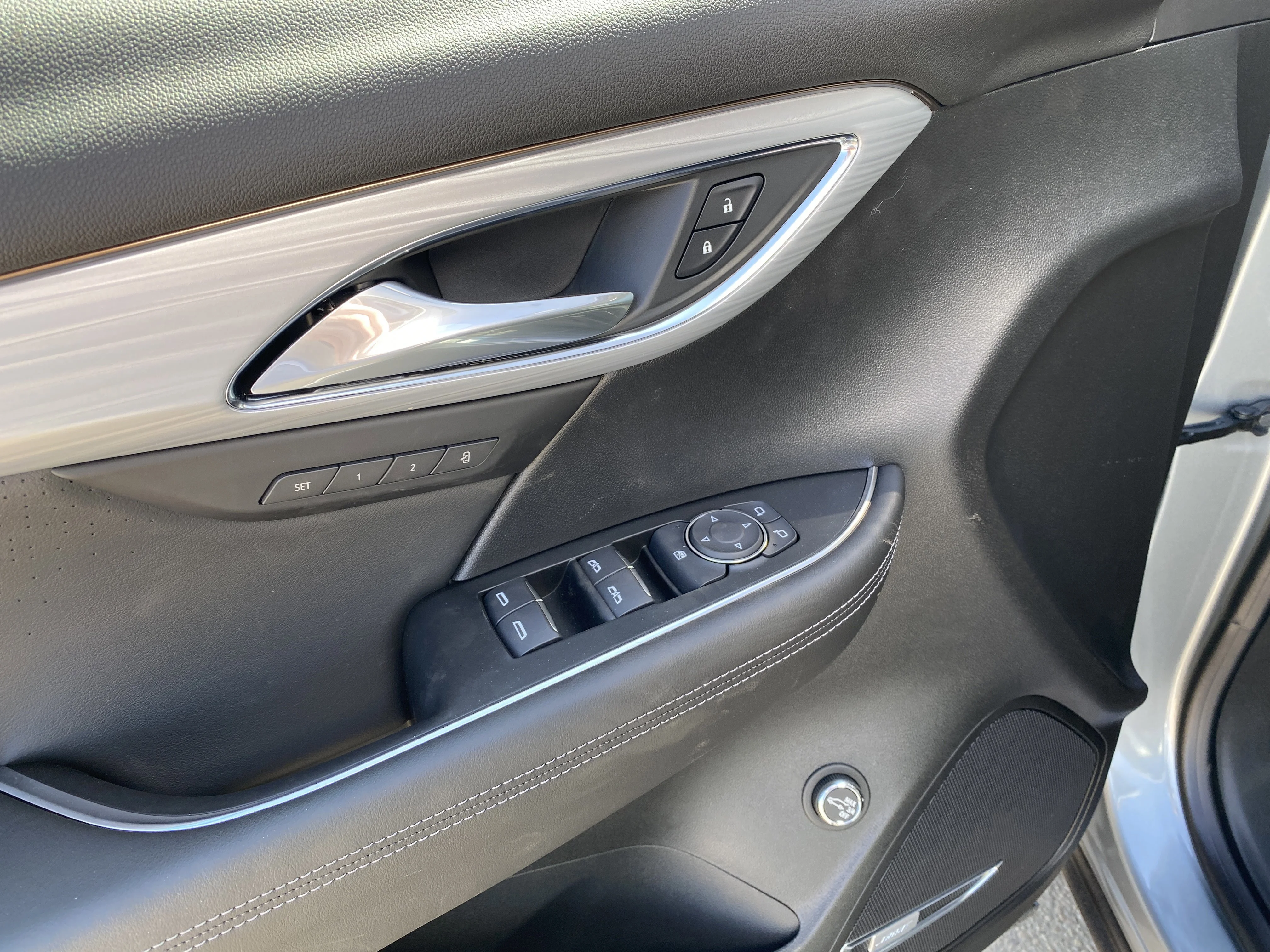 New 2026 MOONSTONE GREY METALLIC Buick Avenir image 26