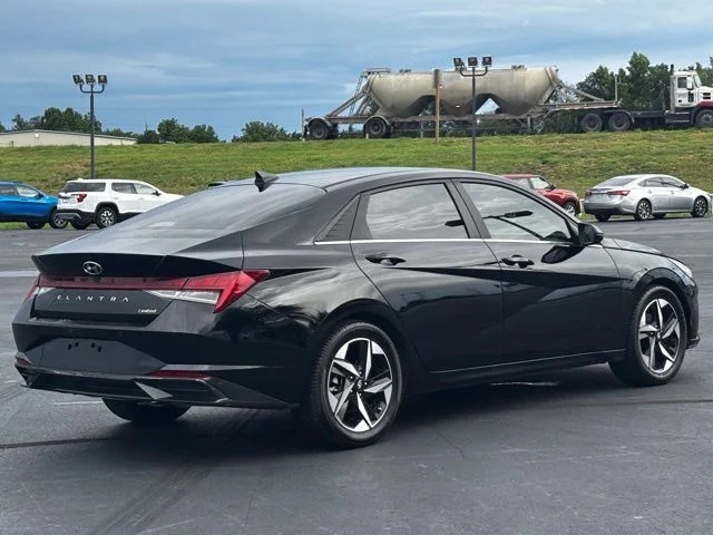 Used 2023 Black Hyundai Limited image 7