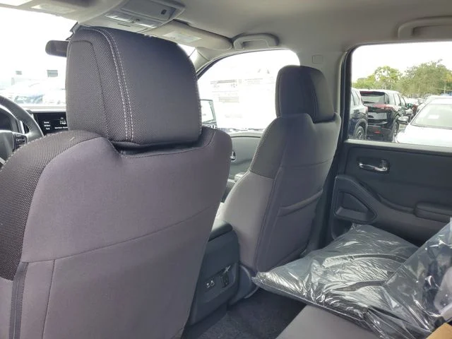 New 2026 Glacier White Nissan Crew Cab SV image 23