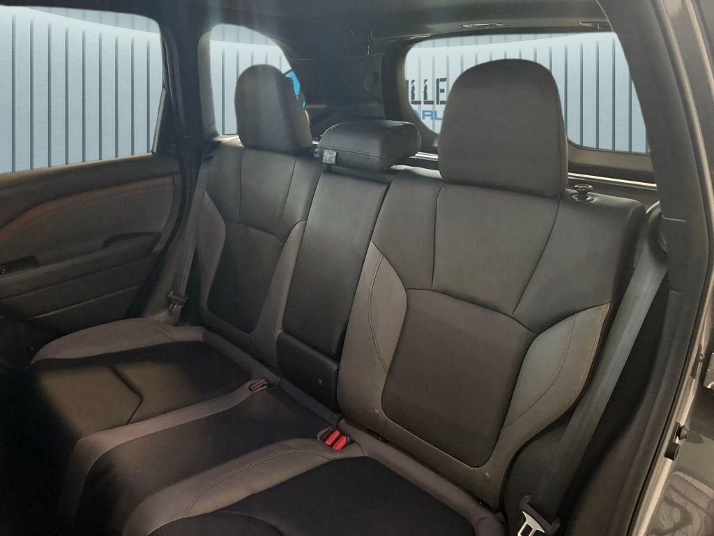 Used 2025 Gray Subaru Sport image 21