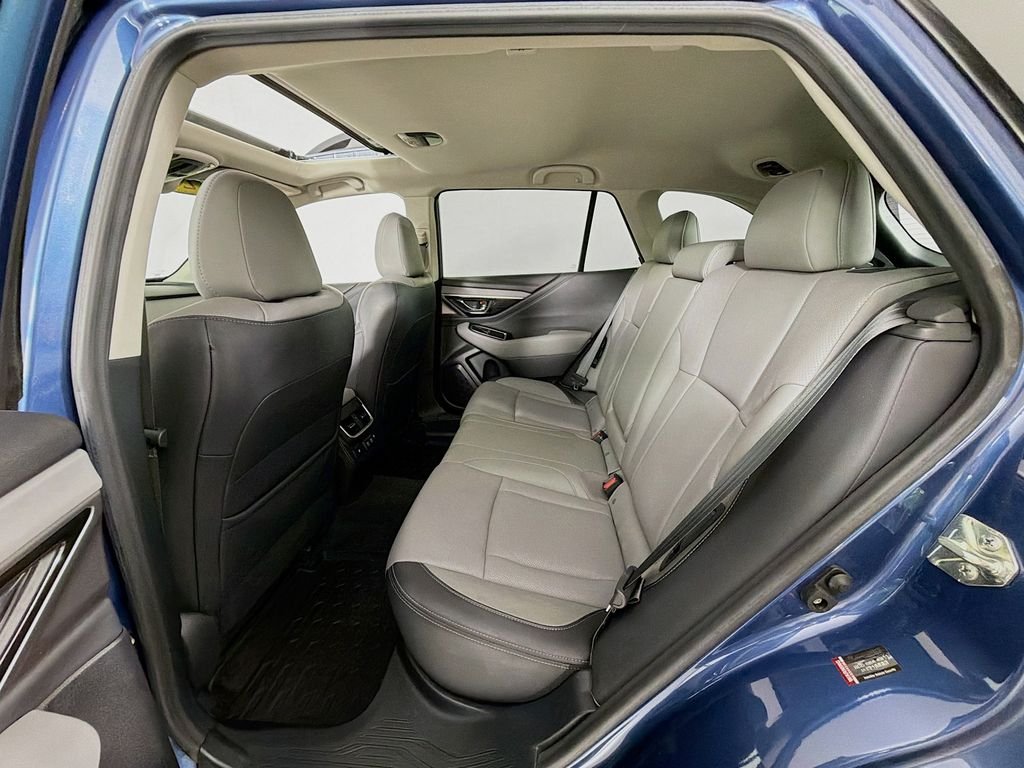 Used 2020 Abyss Blue Pearl Subaru Limited image 26
