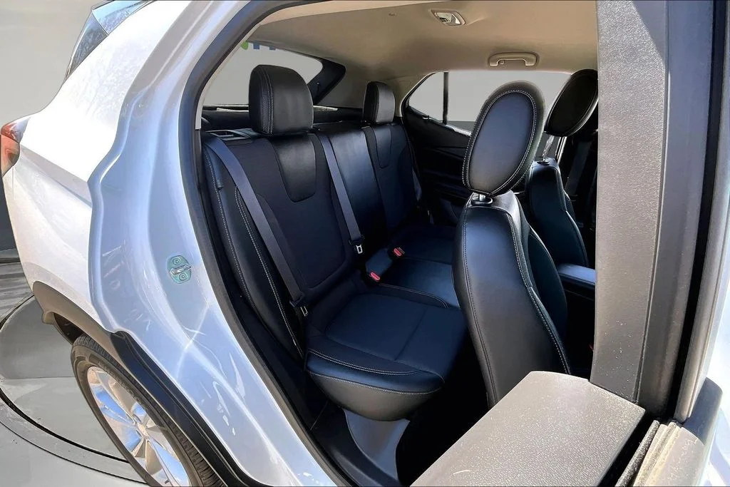 Used 2021 White Buick Preferred image 28