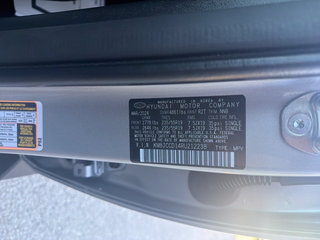 Used 2024 Silver Hyundai SEL Convenience image 25