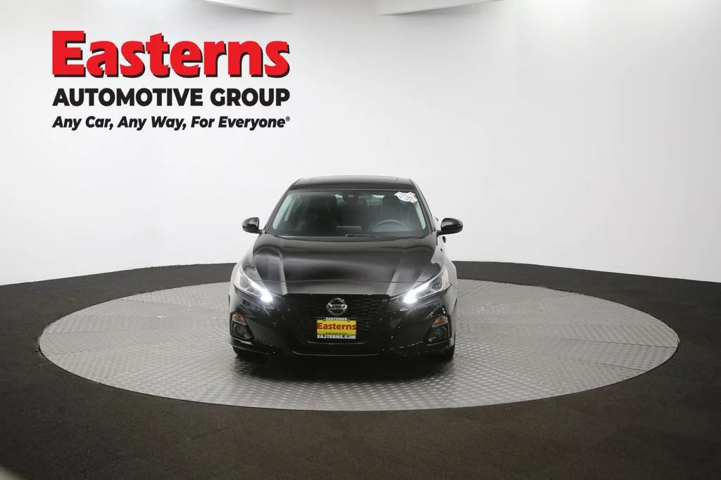 Used 2022 Black Nissan 2.5 SR image 50