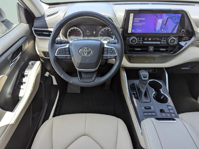 Used 2024 Beige Toyota XLE image 18