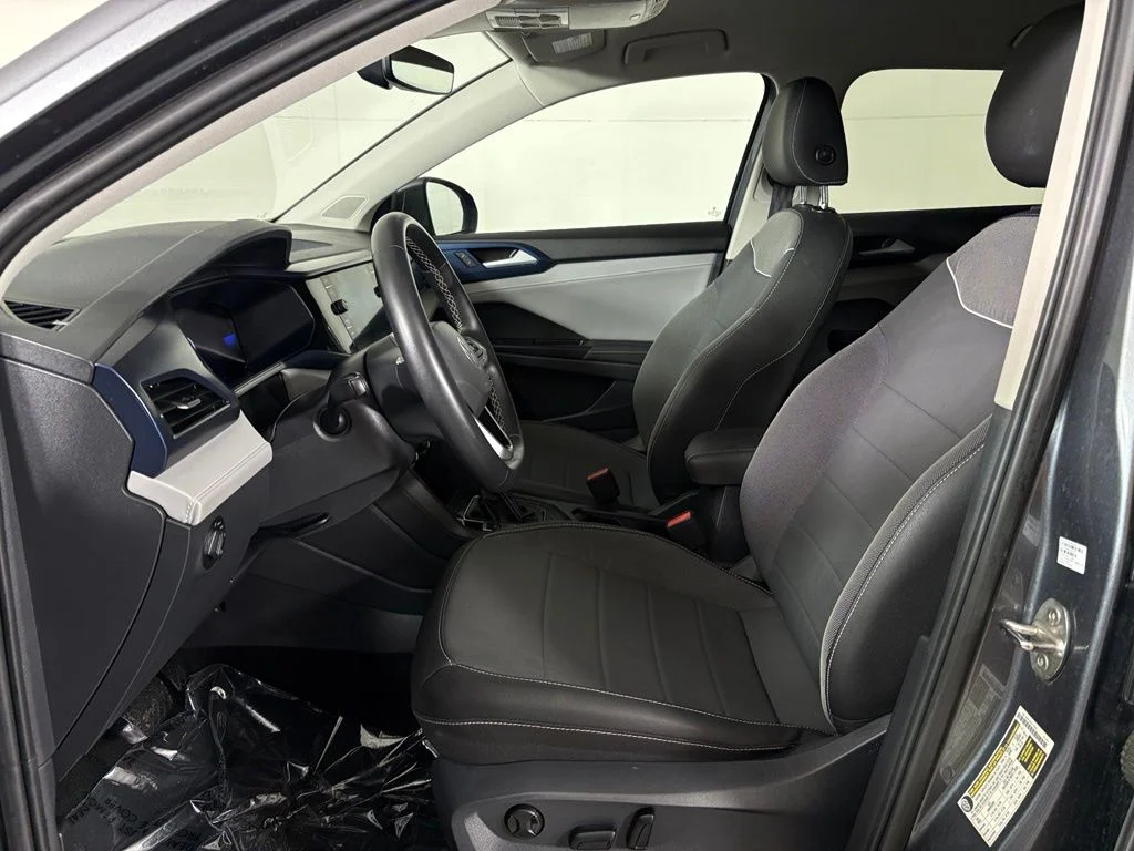 Used 2024 Gray Volkswagen 1.5T SE image 19