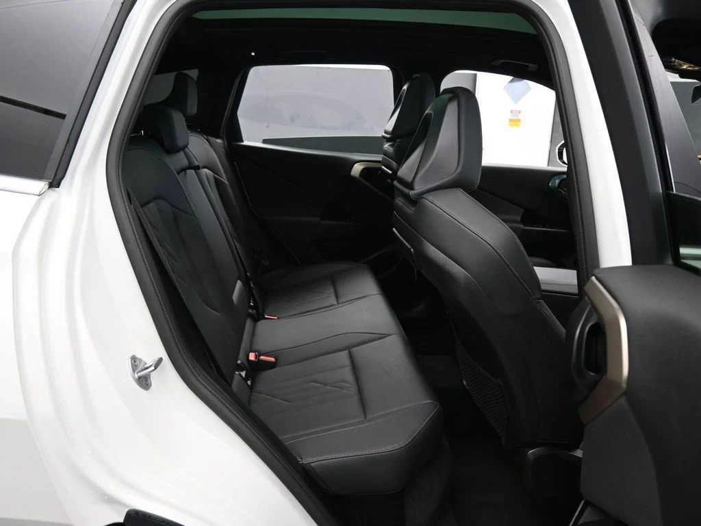 2025 BMW X3 30 - Photo 44