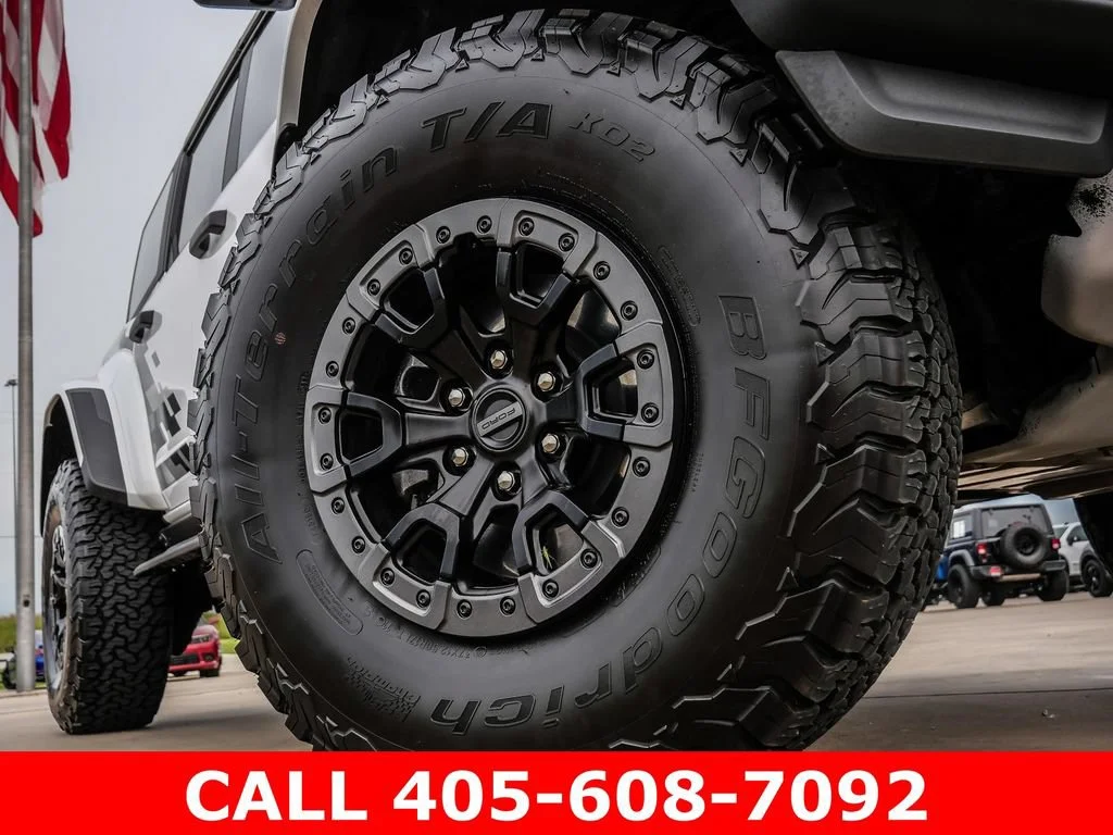 Used 2024 White Ford Raptor image 9