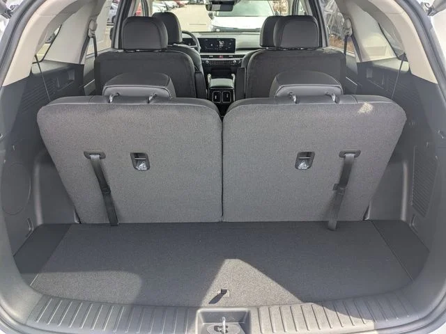 New 2026 Snow White Pearl Kia EX image 12