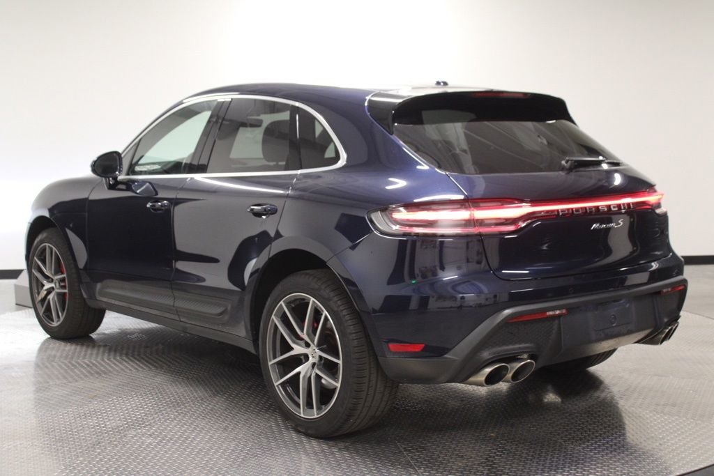 Used 2022  Porsche S image 3