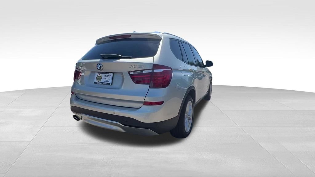 Used 2017 Silver BMW xDrive28i image 2