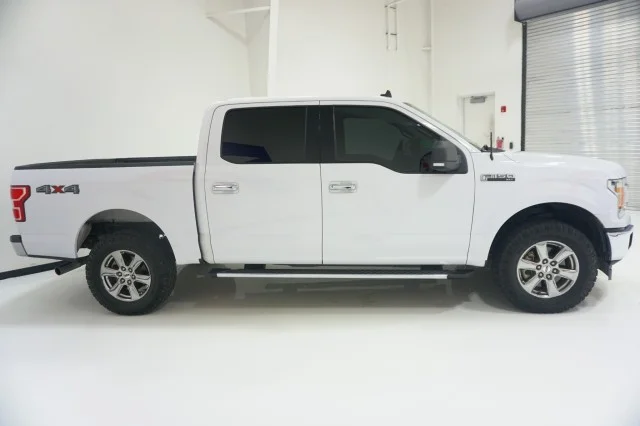 Used 2020 Oxford White Ford LARIAT image 4