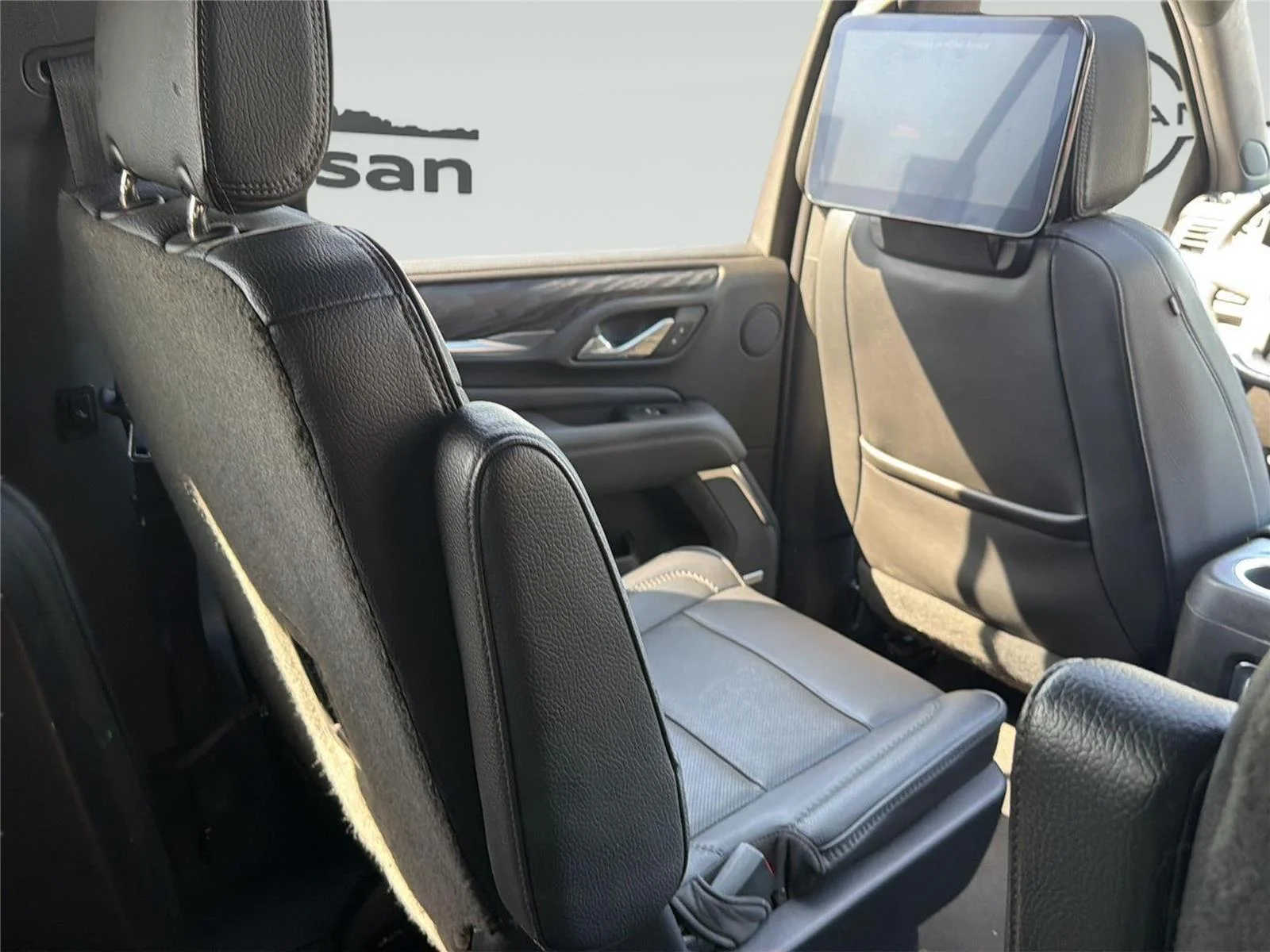 Used 2023 Onyx Black GMC Denali image 36