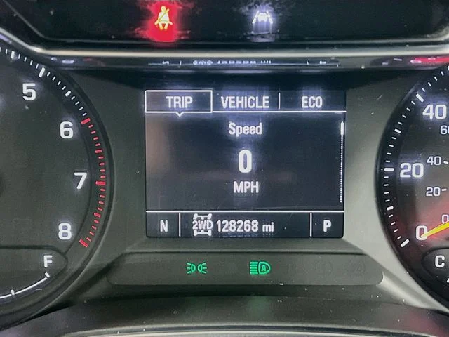 Used 2022 White Chevrolet LT image 15