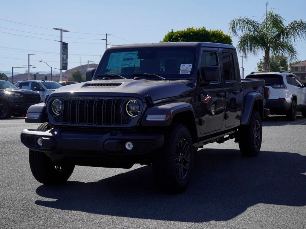 New 2026 Granite Crystal Metallic Clearcoat Jeep Sport S image 8