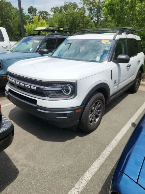 Used 2022 White Ford Big Bend image 1