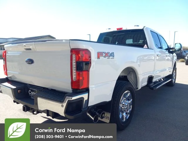 New 2026 Oxford White Ford Lariat image 3