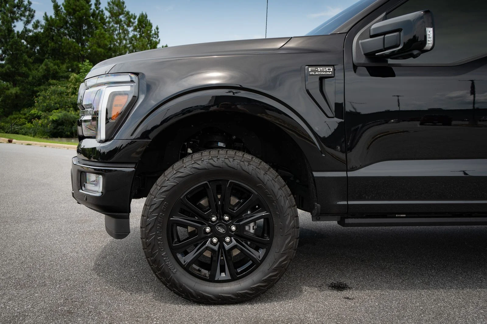 Used 2025 Black Ford Platinum image 12