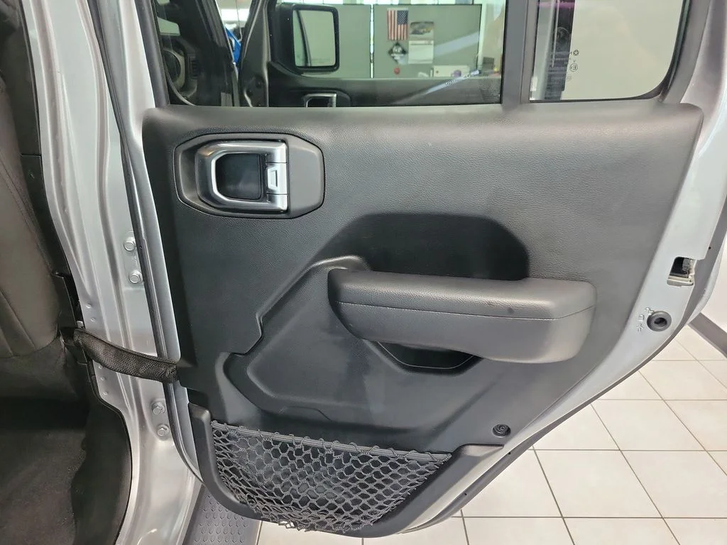 Used 2020 Silver Jeep Unlimited Sport S image 14