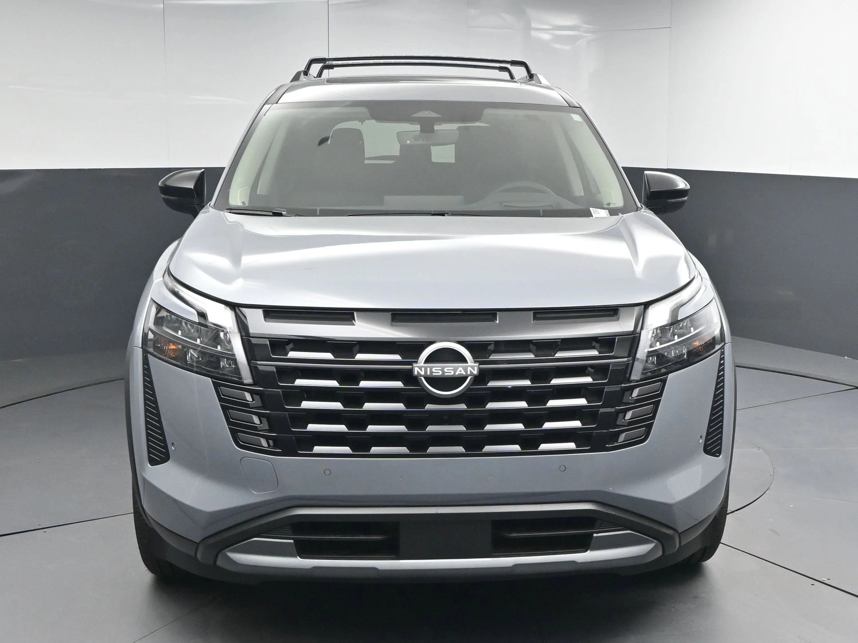 New 2026 Boulder Gray Pearl Nissan Platinum image 2