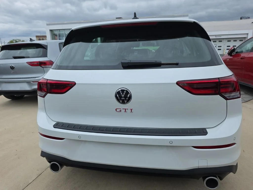 New 2026 Opal White Pearl Volkswagen 2.0T SE image 6