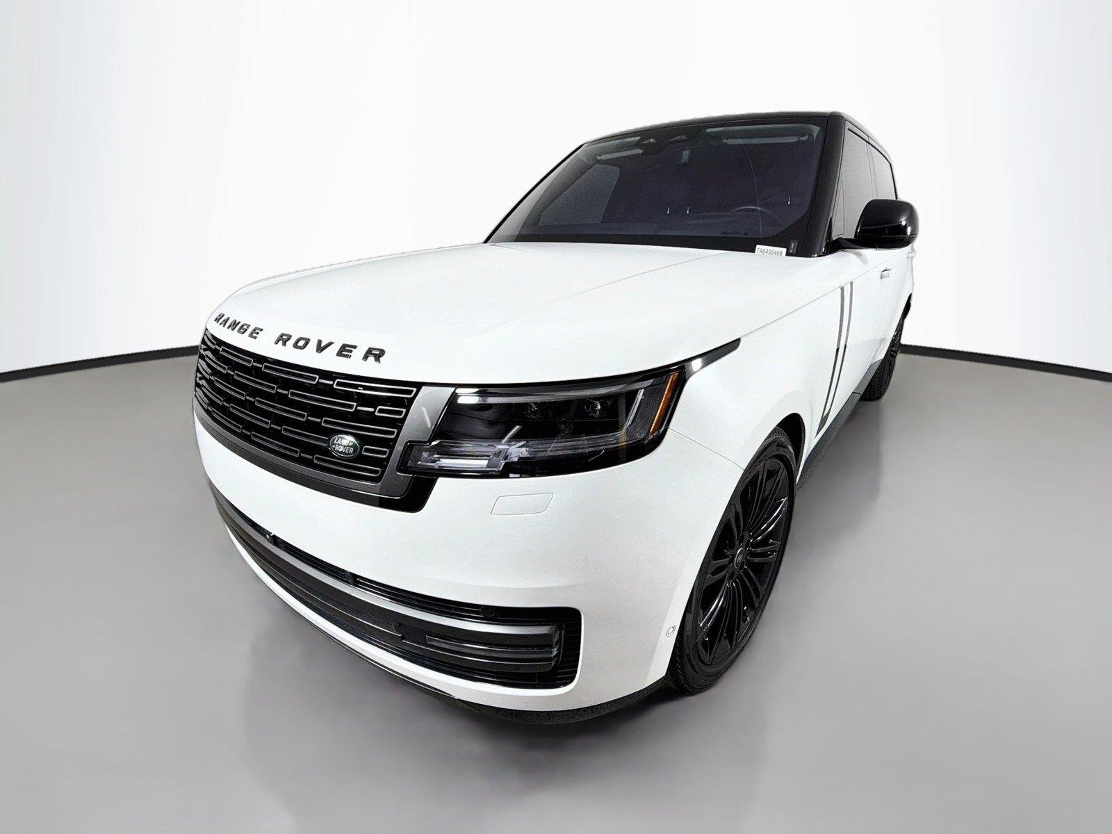 Certified Used 2022 Fuji White Land Rover P530 SE LWB 7 SEATS V8 image 1