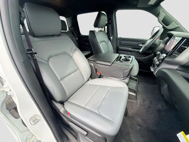 New 2026 Bright White Clearcoat RAM Tradesman image 27