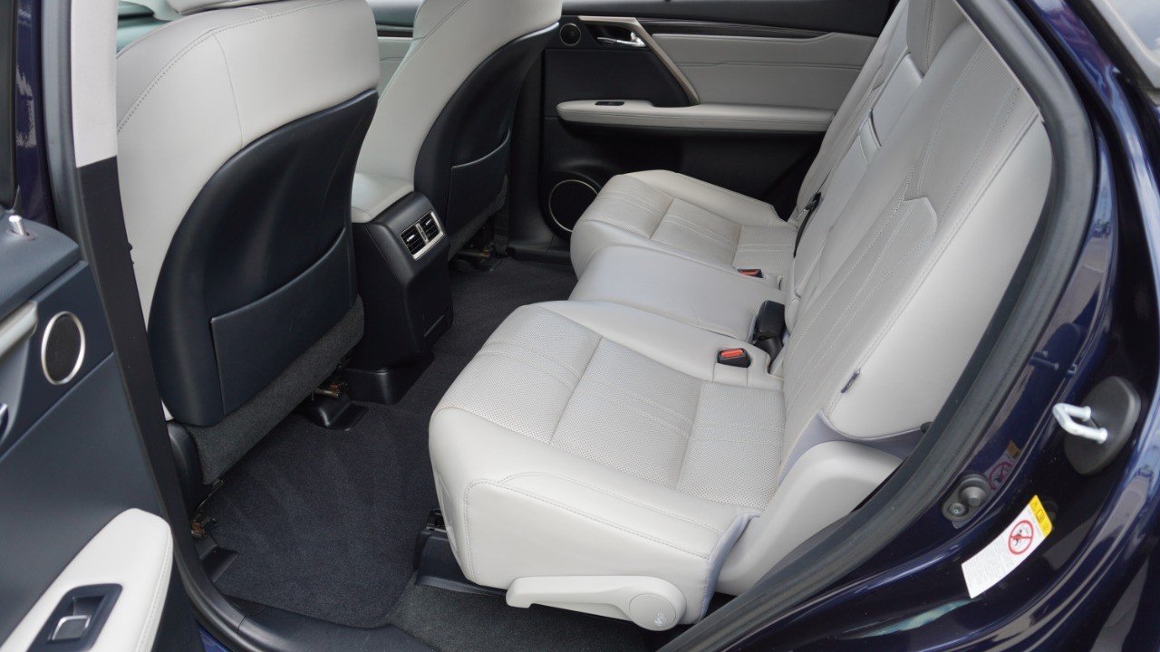 Used 2019 Blue Lexus RX 350L Luxury image 33