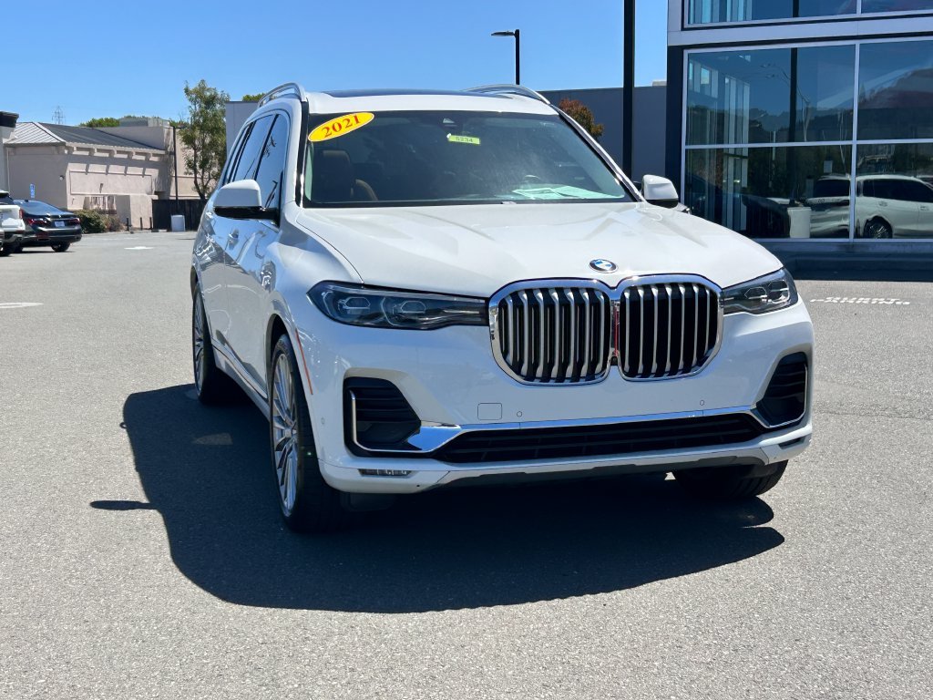 Used 2021 Alpine White BMW xDrive40i image 7