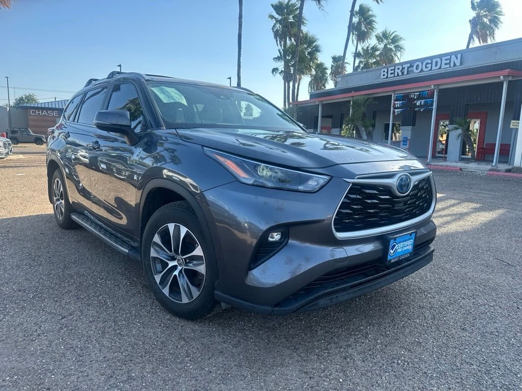 Used 2024 Gray Toyota XLE image 1