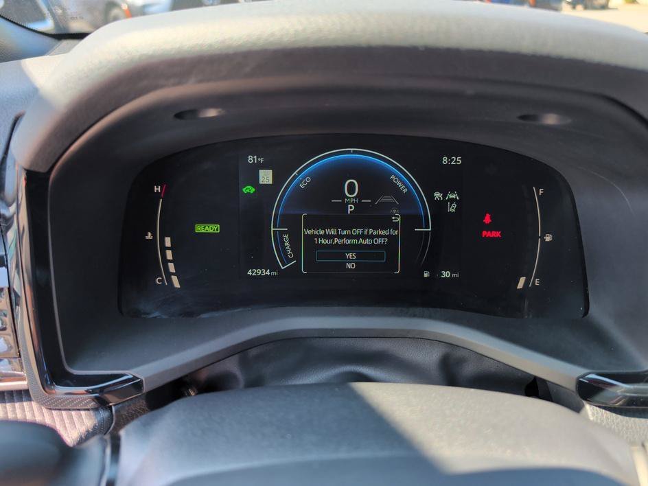 Used 2025 Ice Toyota SE image 21