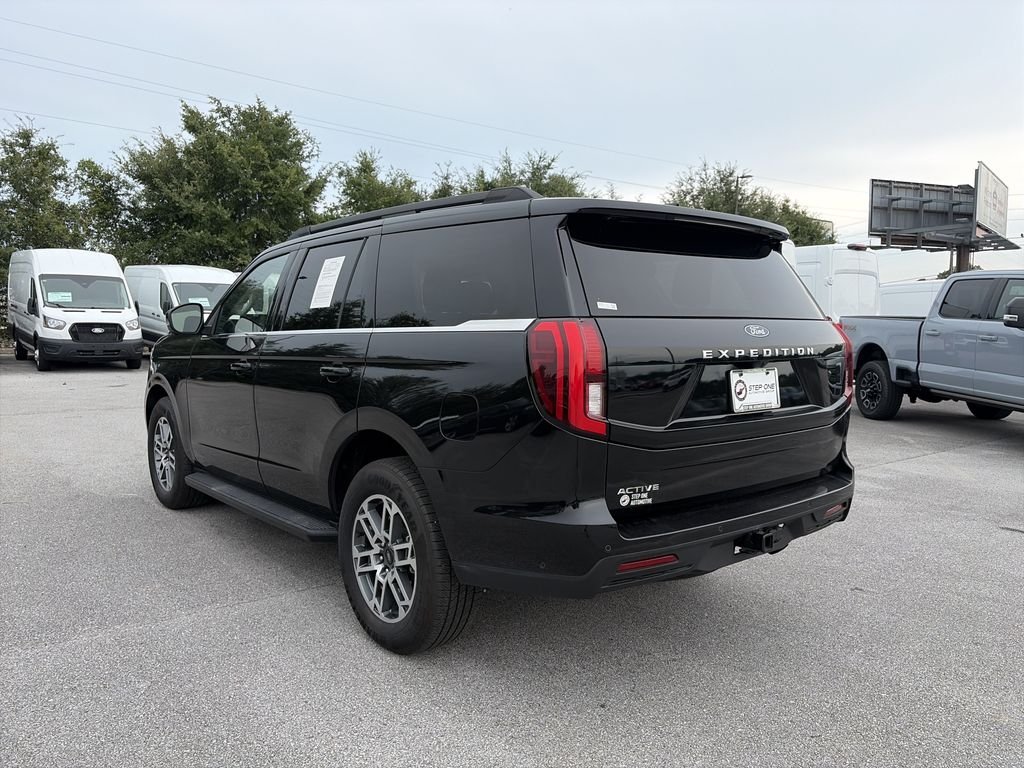 Certified Used 2025 Black Metallic Ford Active image 7