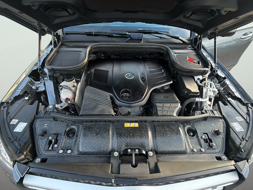 Used 2023  Mercedes-Benz GLS 450 image 23