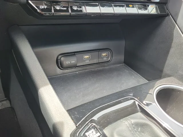 2023 Kia K5 EX - Photo 24