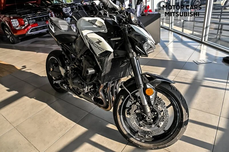 Used 2022  Kawasaki  image 1