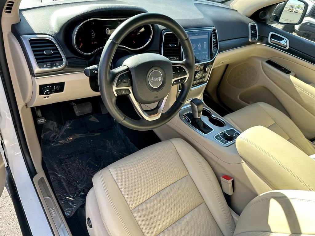 Used 2020 White Jeep Limited image 2