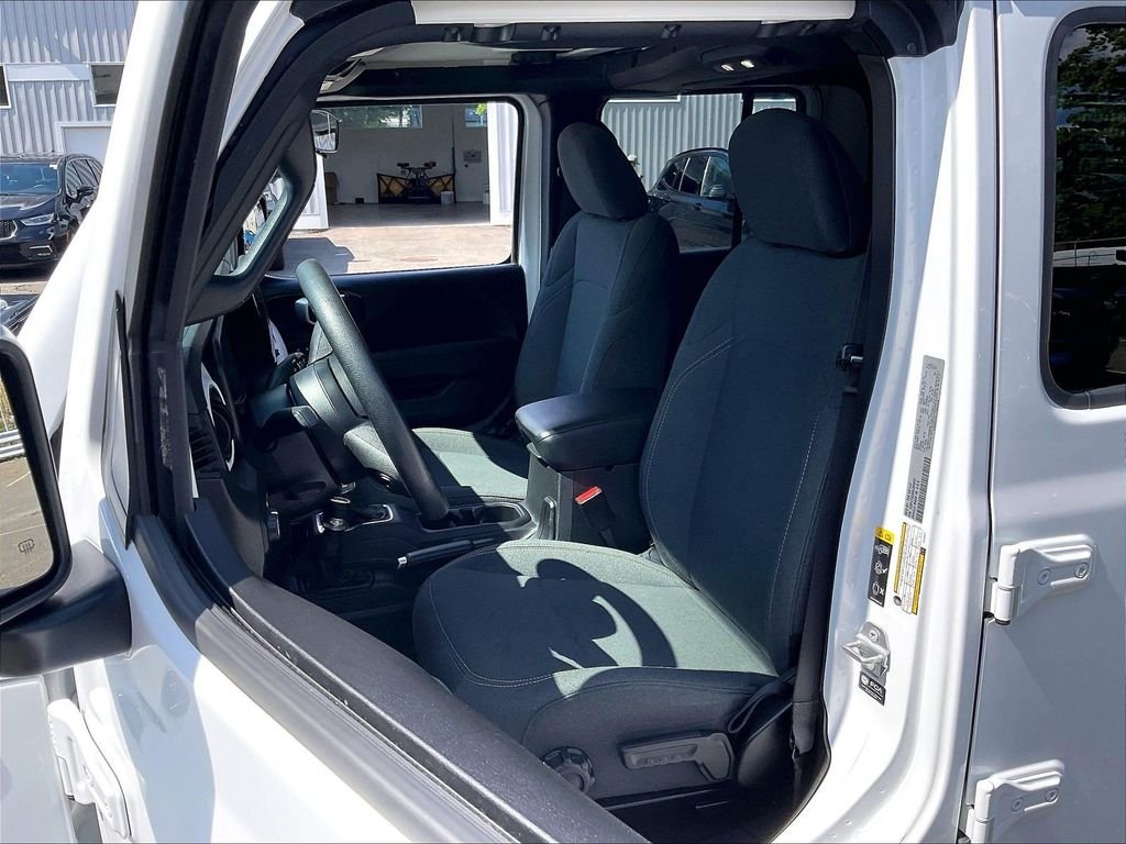 Used 2025 White Jeep Nighthawk image 10