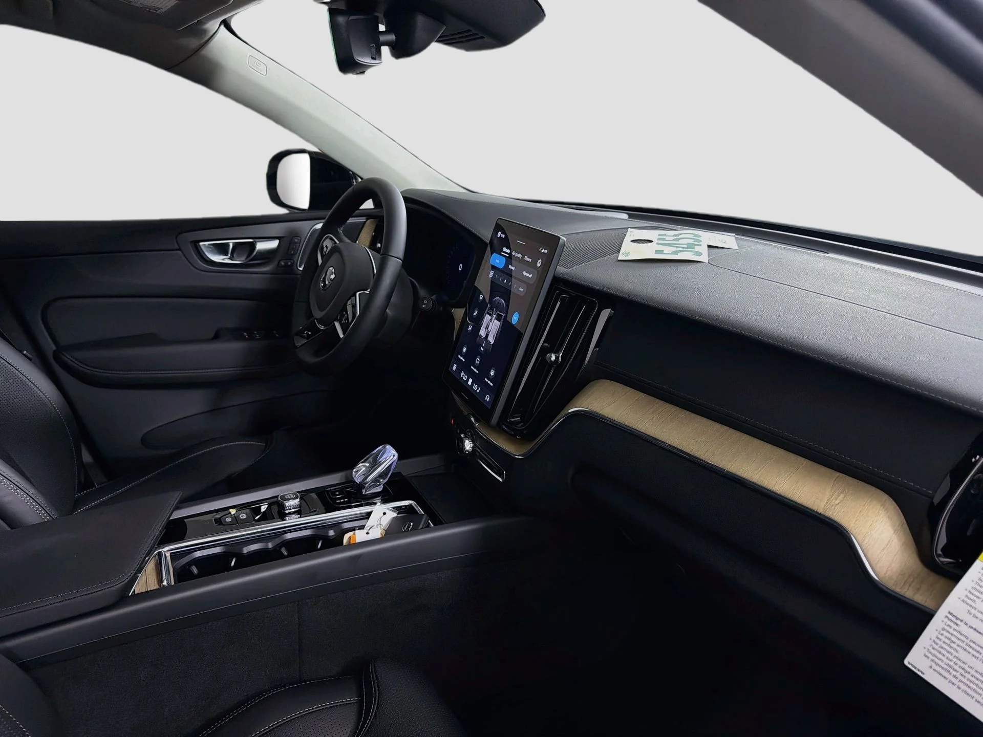 New 2026 Crystal White Volvo Ultra image 31