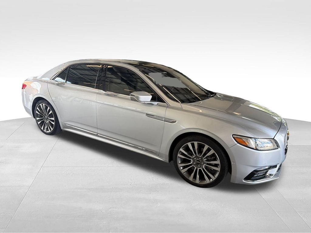 Used 2019 Silver Lincoln Reserve image 7