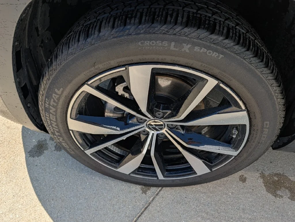 Certified Used 2026 Black Volkswagen SEL Premium R-Line image 9