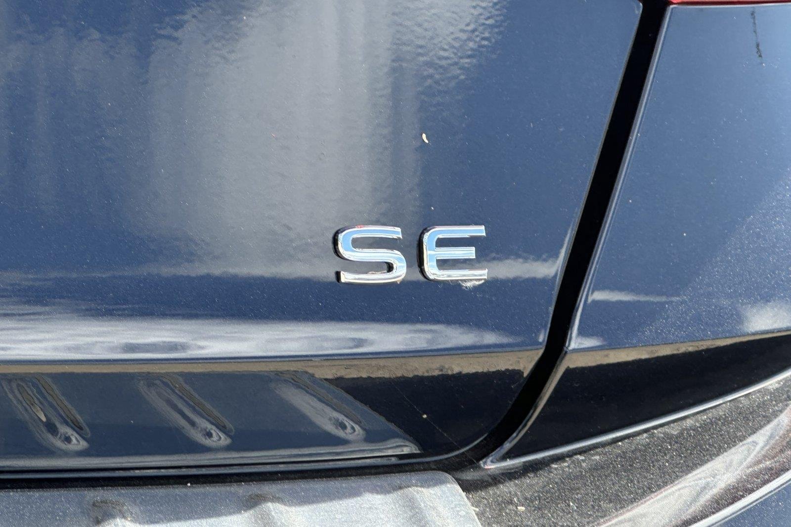New 2026 Deep Black Pearl Volkswagen SE image 25
