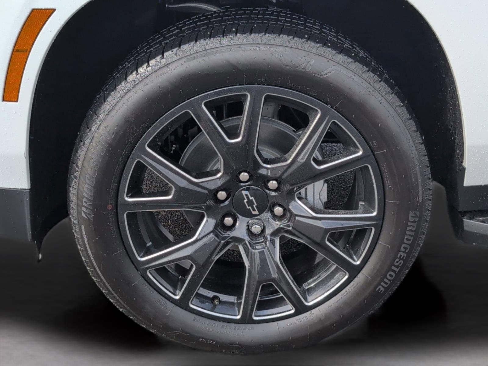 2026 Chevrolet Suburban LT - Photo 6