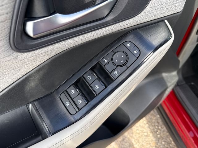 Used 2023 Red Nissan SV image 12