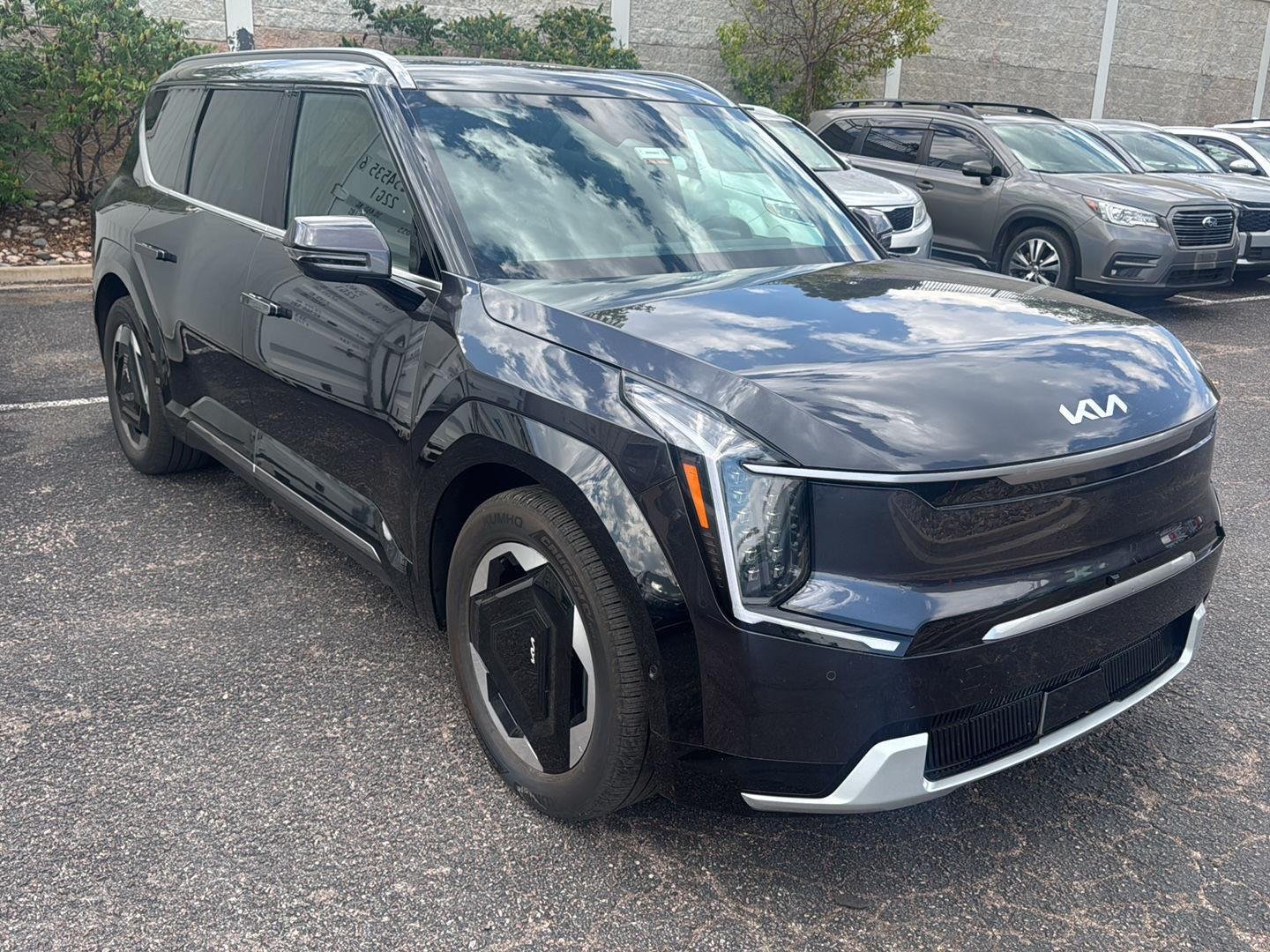 Used 2024 Panthera Metal Kia Land image 2